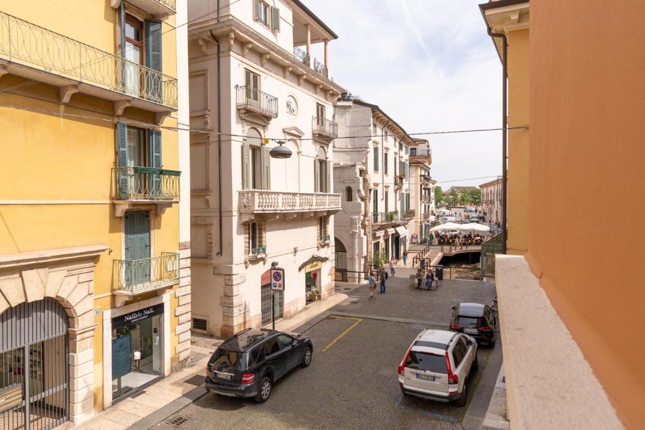 Domus Verona - Elegante Residenza Con Affaccio Su Porta Leoni Extérieur photo